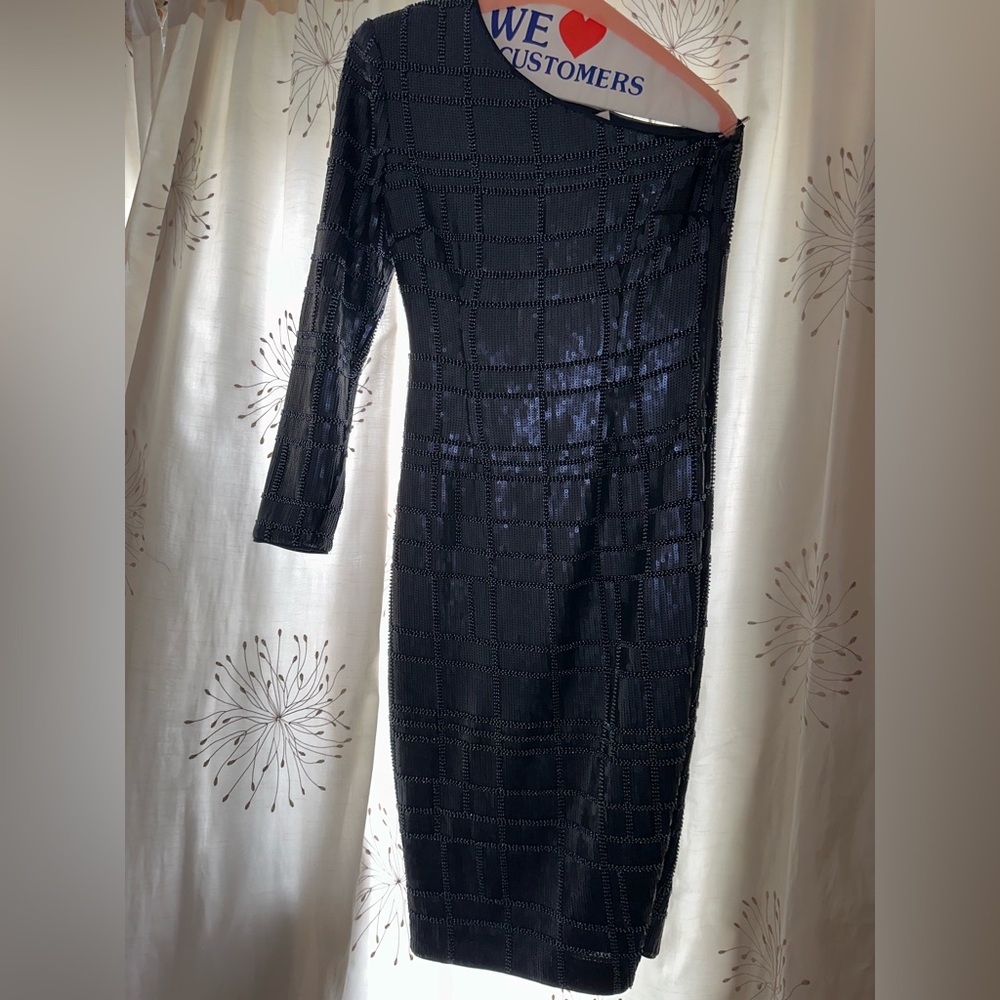 Dress - Picture 6 of 6